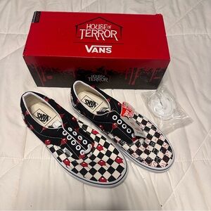 House of Terror IT VANS